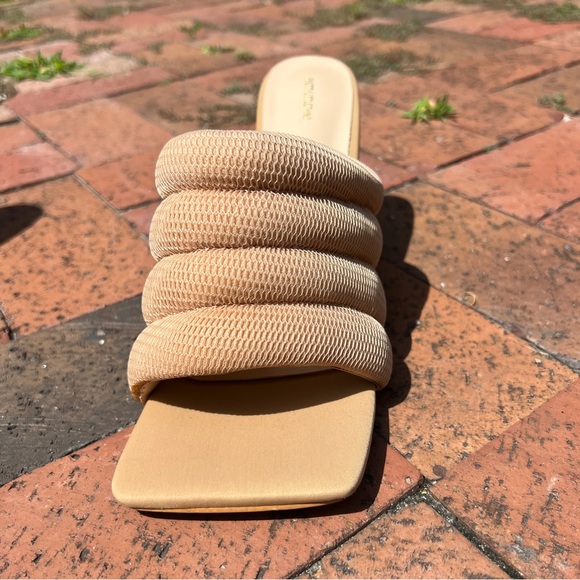 PrettyLittleThing Square-Toe Sandals - Picture 5 of 13